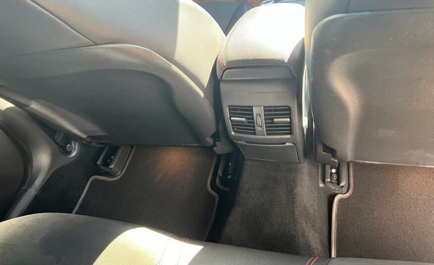 Mercedes-benz GLA 200D Premium