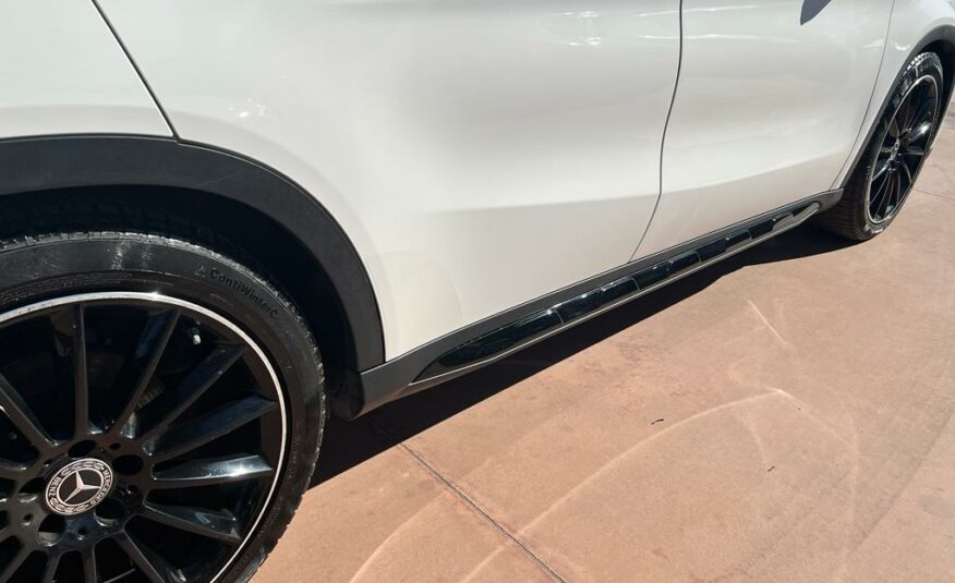 Mercedes-benz GLA 200D Premium