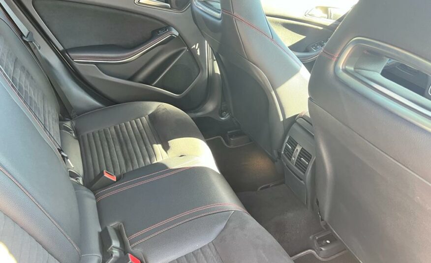 Mercedes-benz GLA 200D Premium