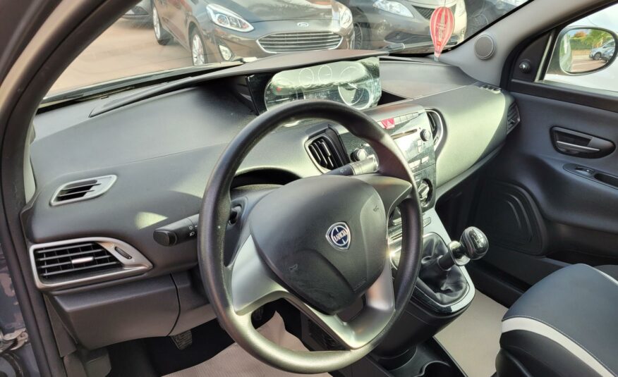 Lancia Ypsilon 1.2 69Cv Elefantino