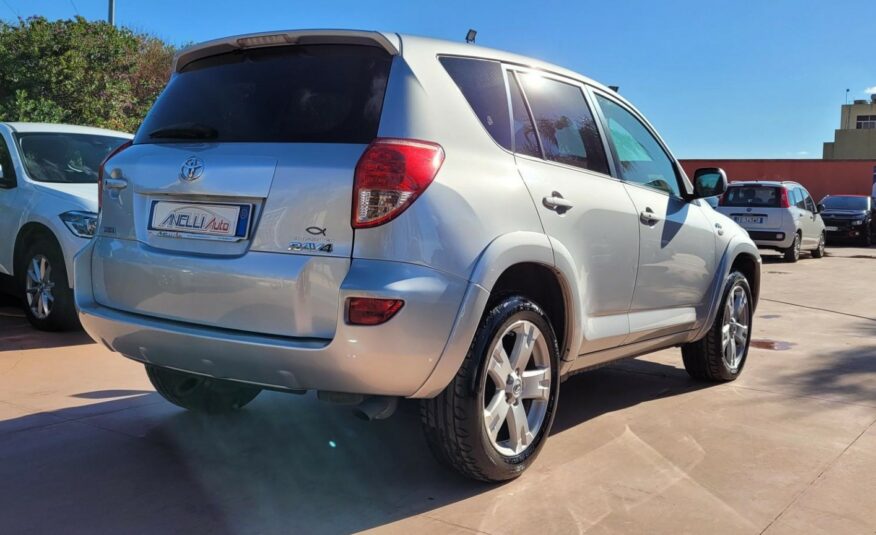 Toyota Rav-4 2.2 D-4D 177Cv Luxury