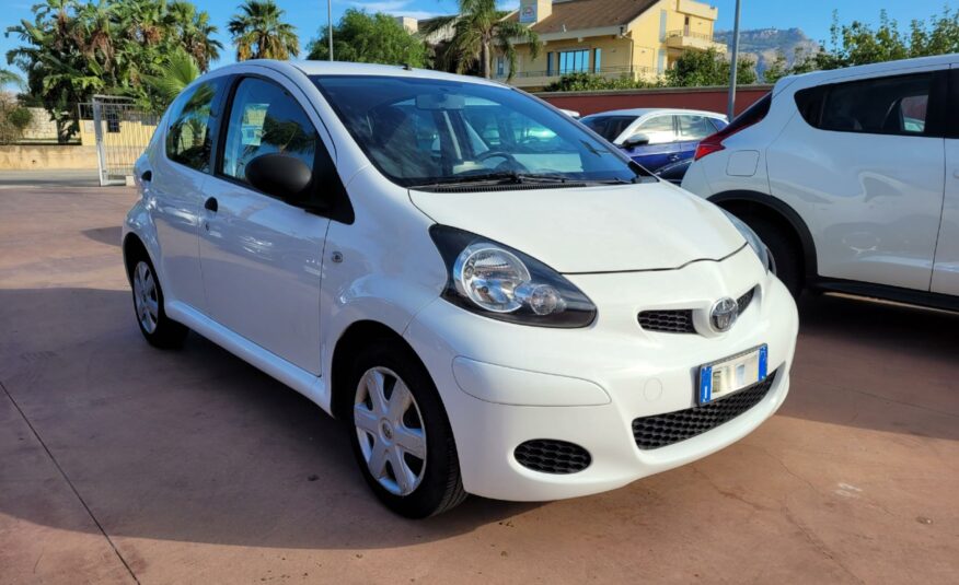 Toyota Aygo 1.0 69Cv Now Connect