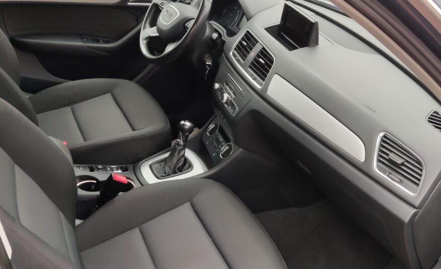 Audi Q3 2.0 TDI 120 CV Business