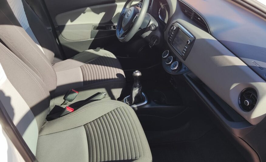 Toyota Yaris 1.0 70 CV 5 porte Cool