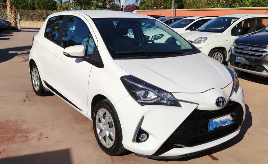 Toyota Yaris 1.0 70 CV 5 porte Cool