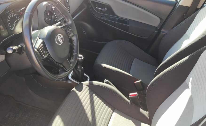 Toyota Yaris 1.0 70 CV 5 porte Cool