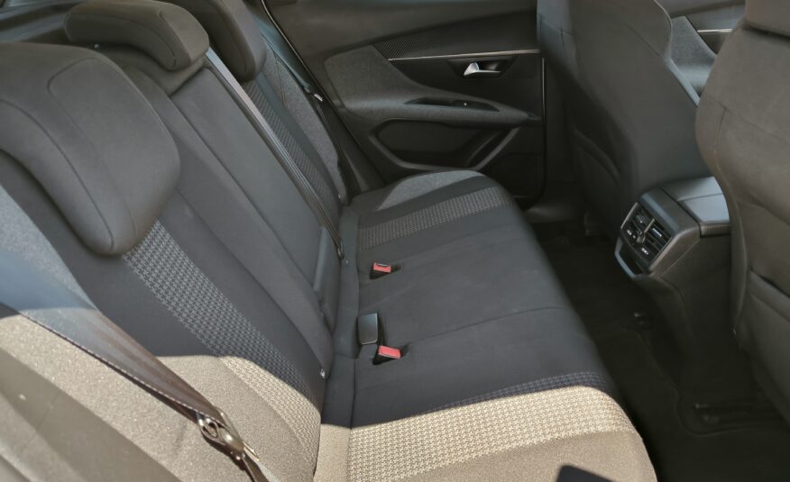 Peugeot 3008 BlueHDi 130 S&S Business