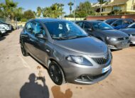 Lancia Ypsilon 1.0 FireFly 5 porte S&S Hybrid Ecochic Silver