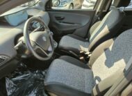Lancia Ypsilon 1.0 FireFly 5 porte S&S Hybrid Ecochic Silver