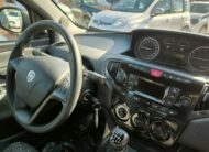 Lancia Ypsilon 1.0 FireFly 5 porte S&S Hybrid Ecochic Silver