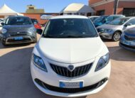 Lancia Ypsilon 1.0 FireFly 5 porte S&S Hybrid Ecochic Silver