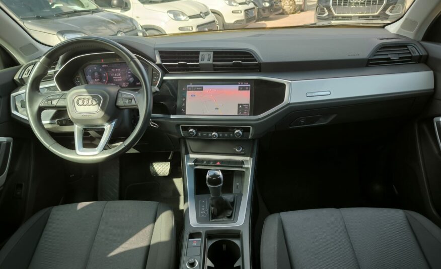 Audi Q3 35 TDI S tronic Business