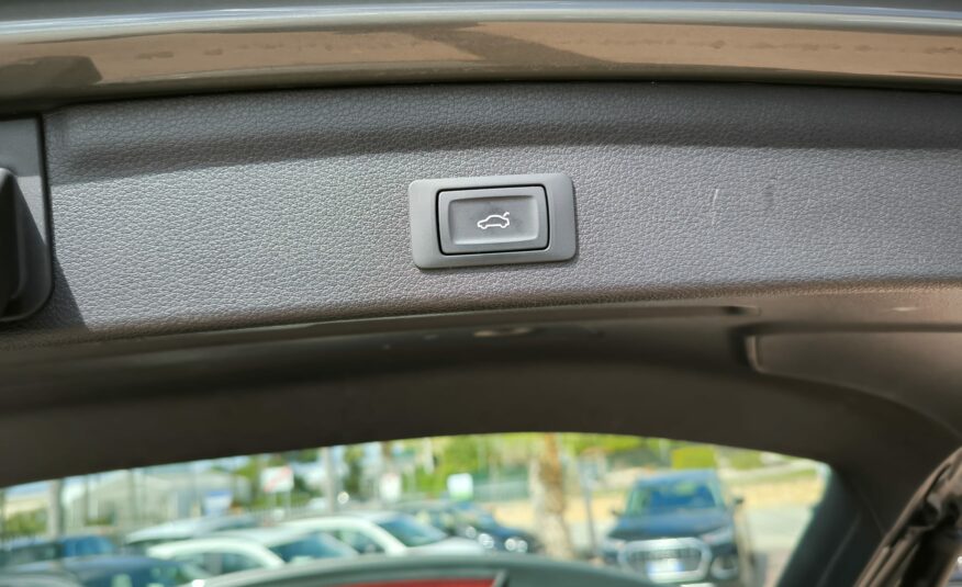 Audi Q3 35 TDI S tronic Business