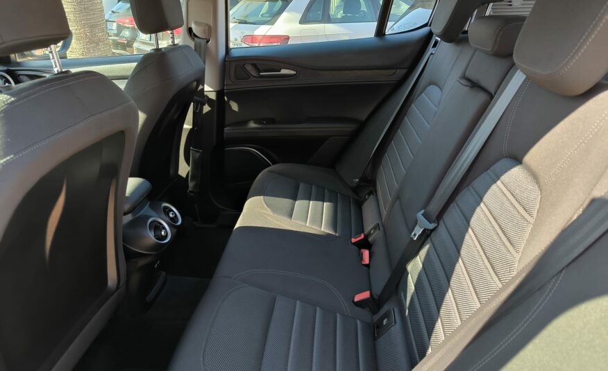 Alfa Romeo Stelvio 2.2 Turbodiesel 160 CV AT8 RWD Business