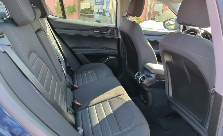 Alfa Romeo Stelvio 2.2 Turbodiesel 160 CV AT8 RWD Business