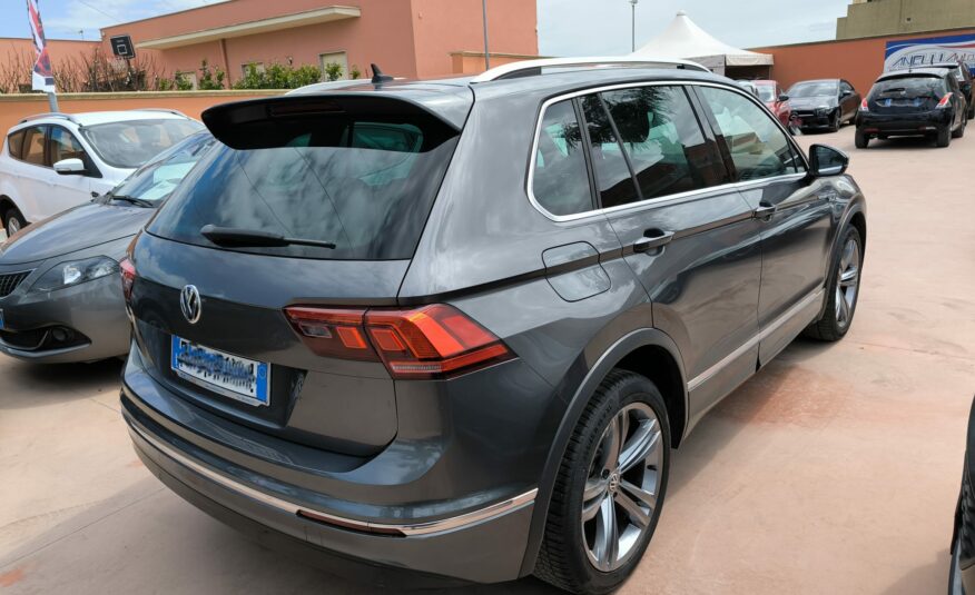Volkswagen Tiguan 2.0 TDI SCR DSG Sport R-Line
