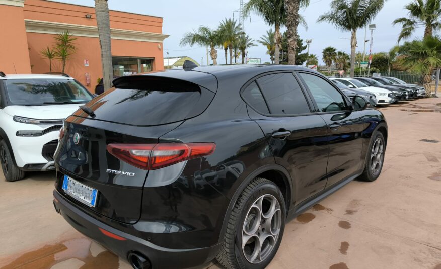 Alfa Romeo Stelvio 2.2 Turbodiesel 160 CV AT8 RWD Sprint