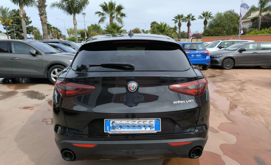Alfa Romeo Stelvio 2.2 Turbodiesel 160 CV AT8 RWD Sprint