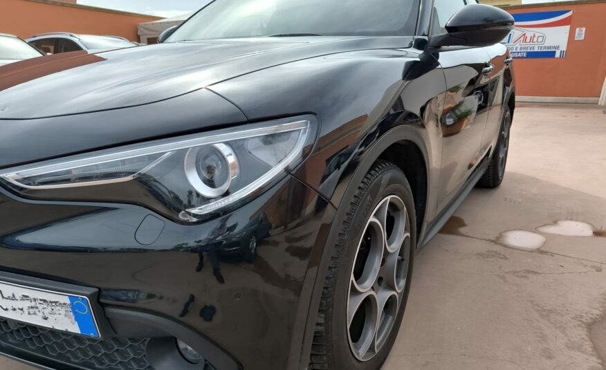 Alfa Romeo Stelvio 2.2 Turbodiesel 160 CV AT8 RWD Sprint