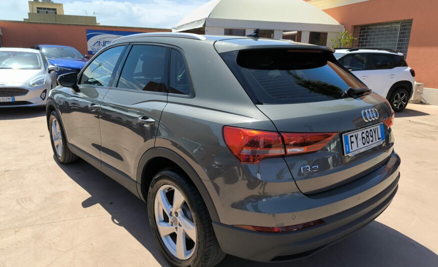 Audi Q3 35 TDI S tronic Business