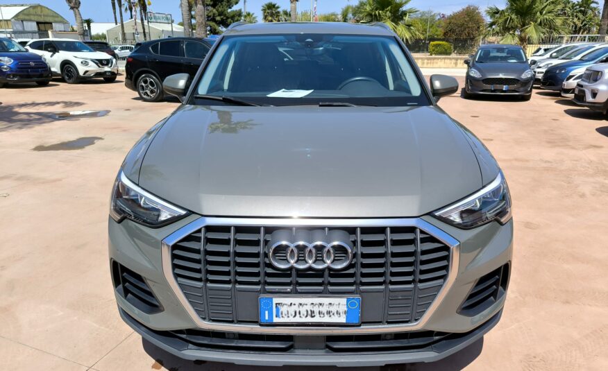Audi Q3 35 TDI S tronic Business