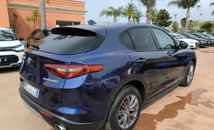 Alfa Romeo Stelvio 2.2 Turbodiesel 160 CV AT8 RWD Business