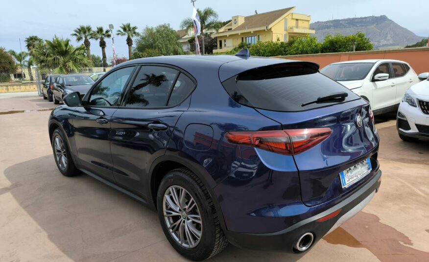 Alfa Romeo Stelvio 2.2 Turbodiesel 160 CV AT8 RWD Business