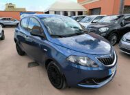 Lancia Ypsilon 1.0 FireFly 5 porte S&S Hybrid Ecochic Silver