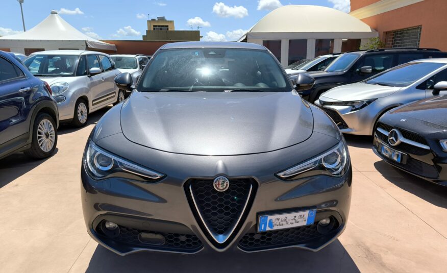 Alfa Romeo Stelvio 2.2 Turbodiesel 160 CV AT8 RWD Business