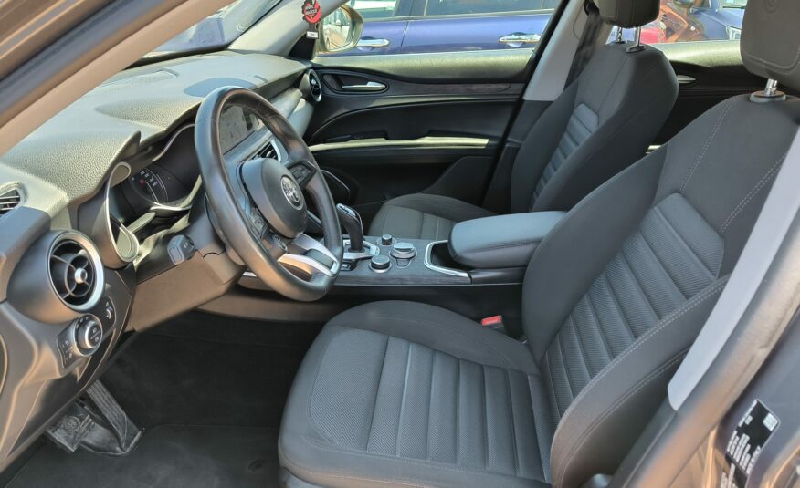 Alfa Romeo Stelvio 2.2 Turbodiesel 160 CV AT8 RWD Business