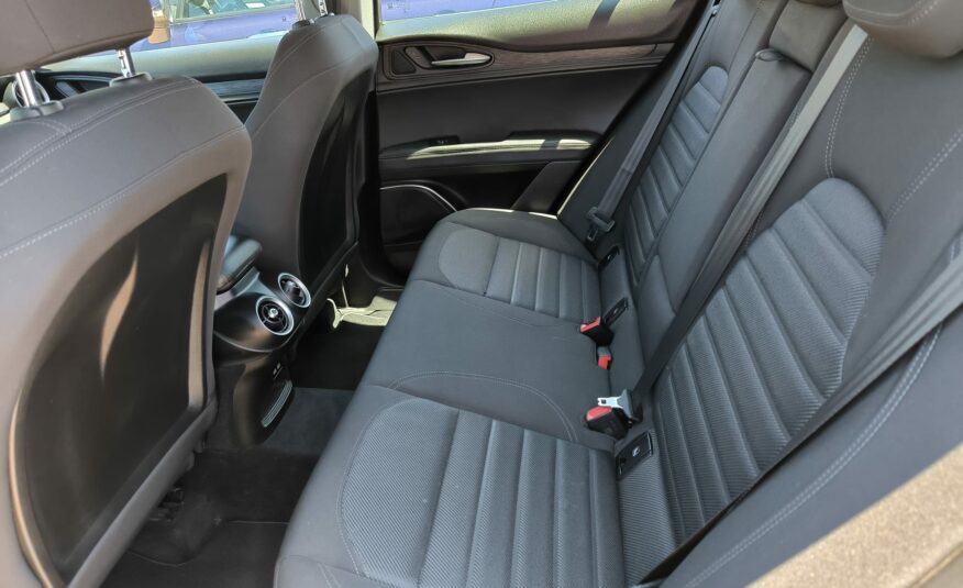Alfa Romeo Stelvio 2.2 Turbodiesel 160 CV AT8 RWD Business
