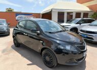 Lancia Ypsilon 1.0 FireFly 5 porte S&S Hybrid Ecochic Silver