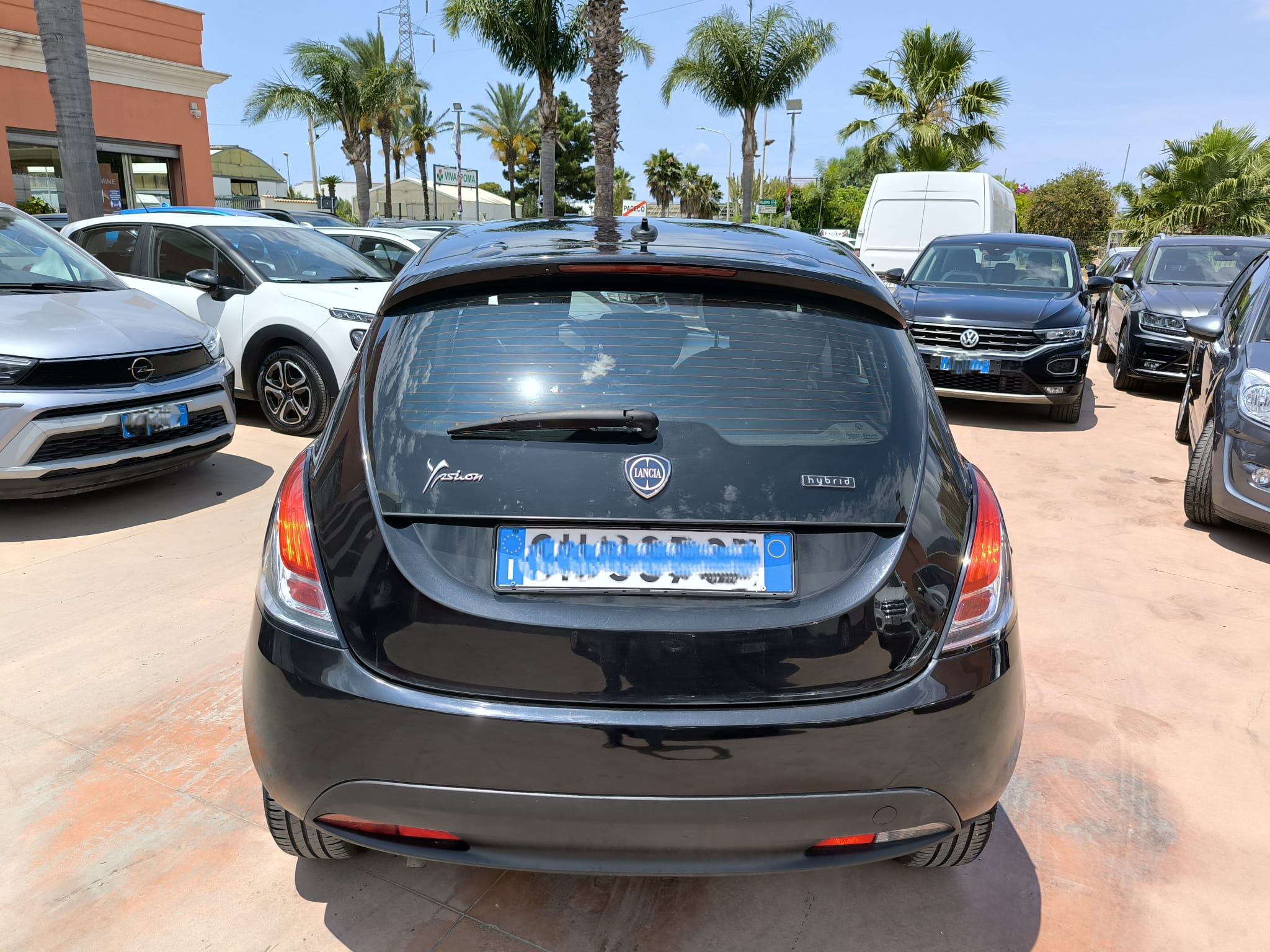 Lancia Ypsilon 1.0 FireFly 5 porte S&S Hybrid Ecochic Silver