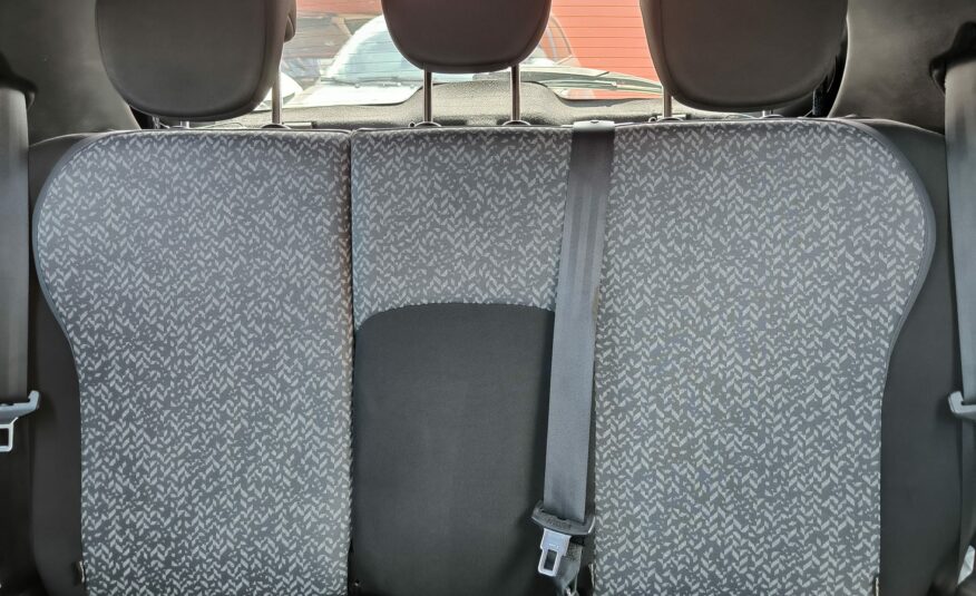 Lancia Ypsilon 1.0 FireFly 5 porte S&S Hybrid Ecochic Silver
