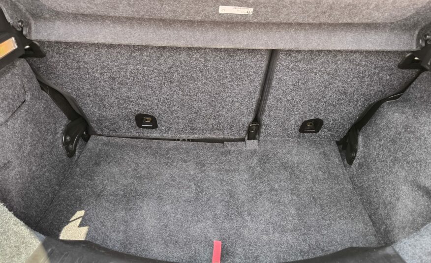 Lancia Ypsilon 1.0 FireFly 5 porte S&S Hybrid Ecochic Silver