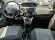Lancia Ypsilon 1.0 FireFly 5 porte S&S Hybrid Ecochic Silver