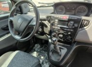 Lancia Ypsilon 1.0 FireFly 5 porte S&S Hybrid Ecochic Silver