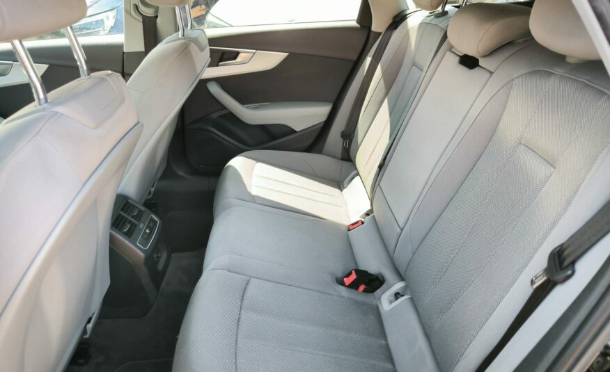 Audi A4 Avant 30 TDI/136 CV S tronic Business Advanced