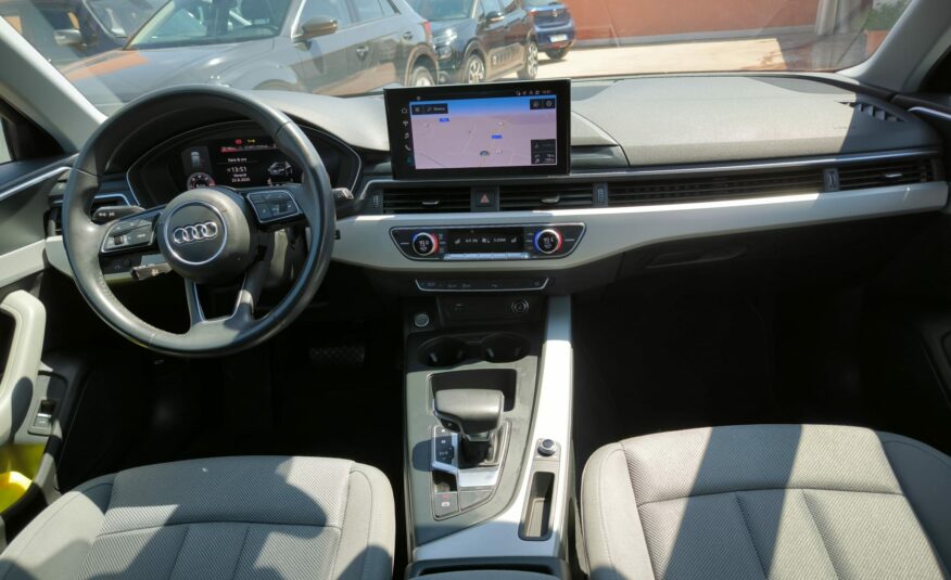 Audi A4 Avant 30 TDI/136 CV S tronic Business Advanced