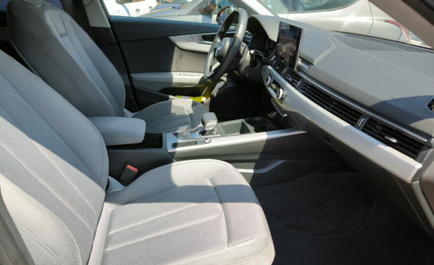 Audi A4 Avant 30 TDI/136 CV S tronic Business Advanced