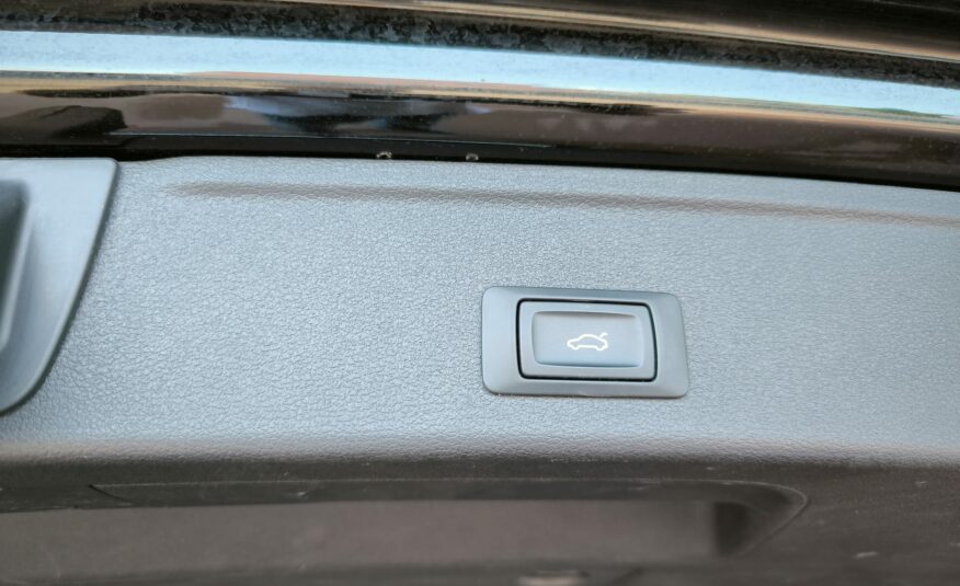 Audi A4 Avant 30 TDI/136 CV S tronic Business Advanced