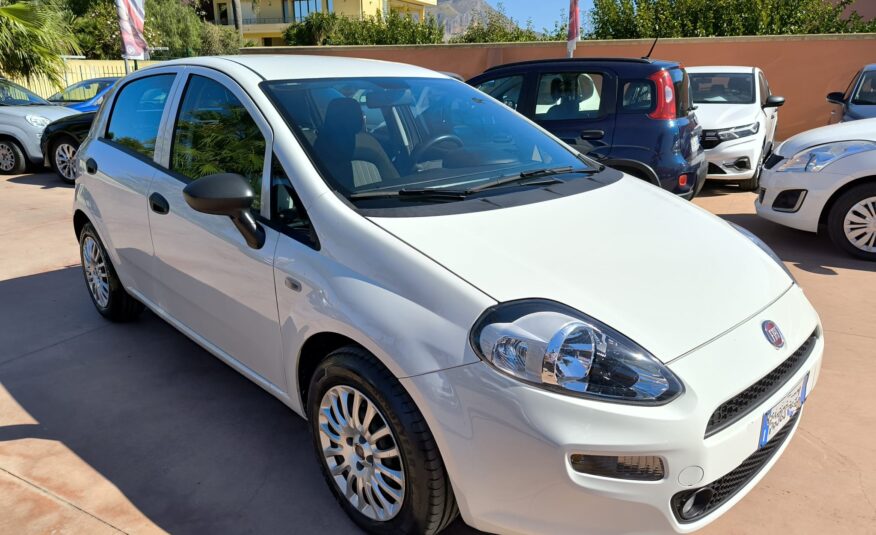Fiat Punto 1.3 MJT II S&S 95 CV 5 porte Street