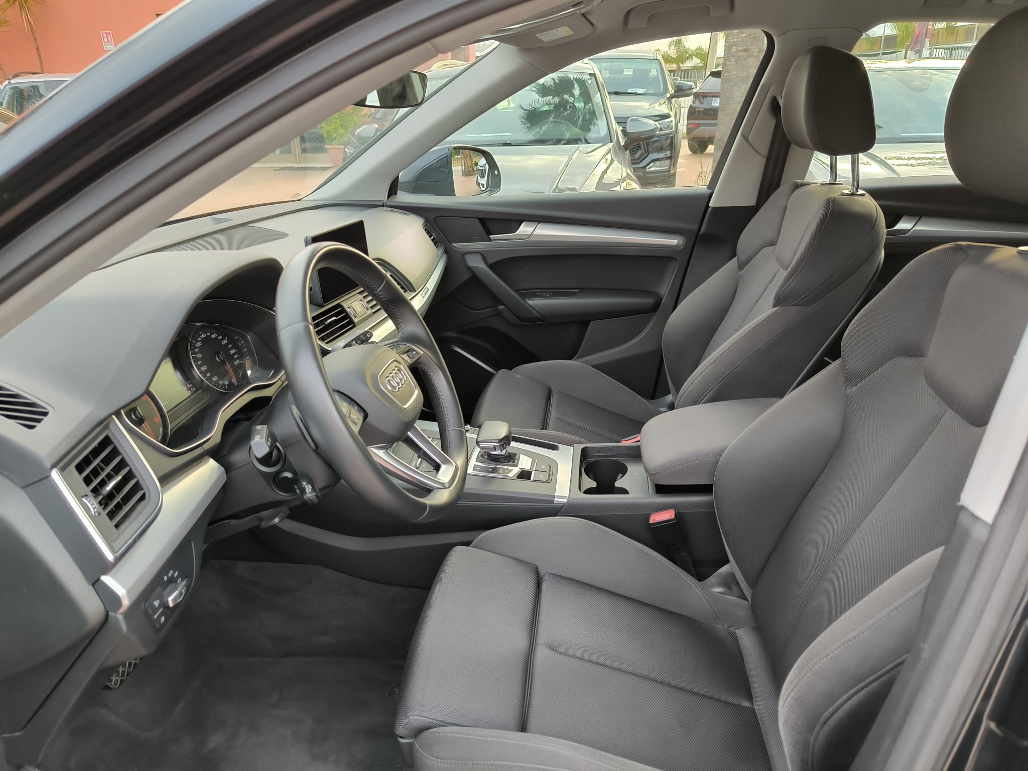 Audi Q5 40 TDI quattro S tronic Business Sport