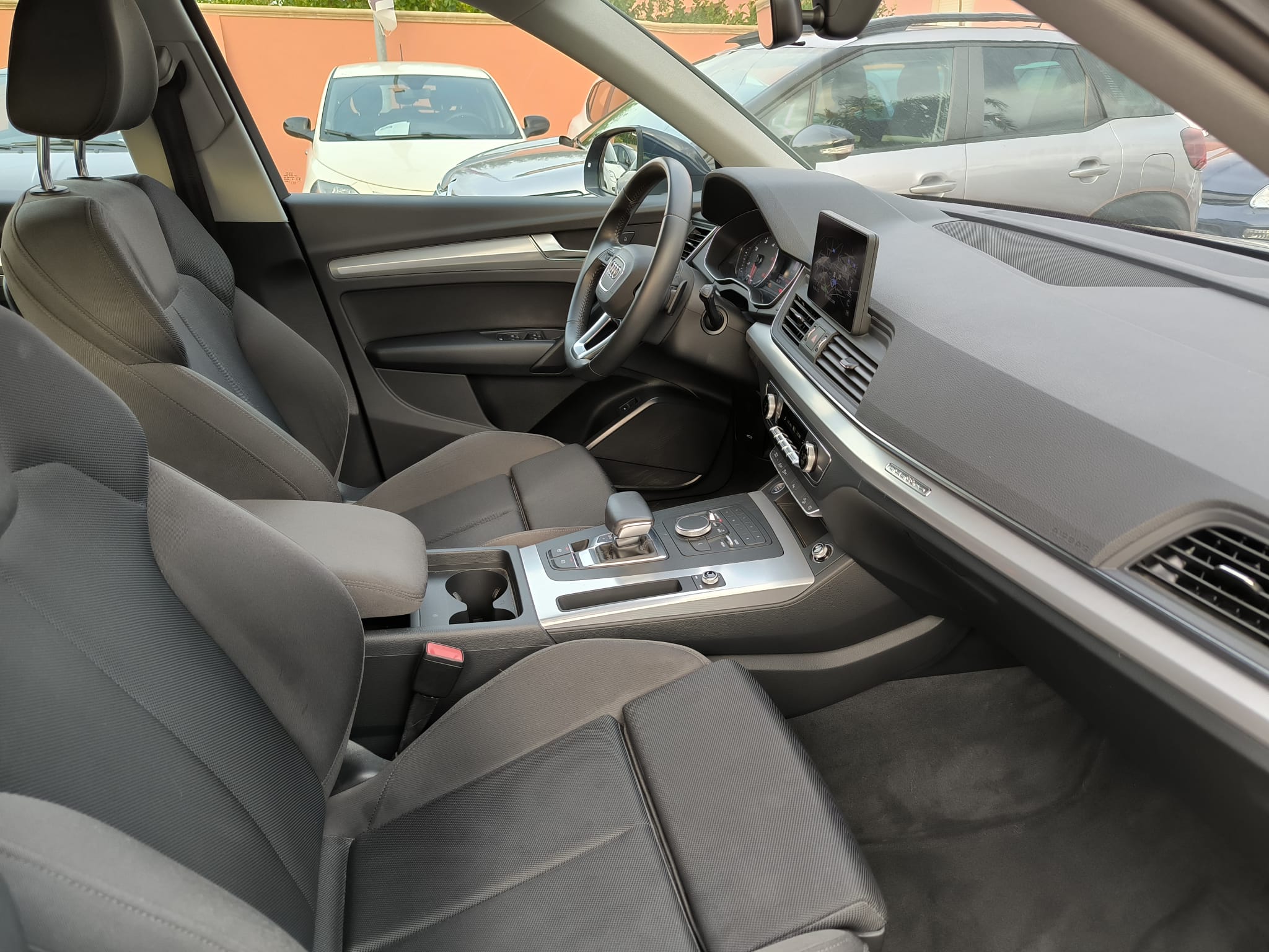 Audi Q5 40 TDI quattro S tronic Business Sport