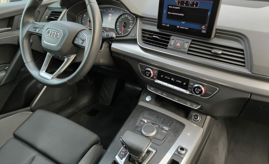 Audi Q5 40 TDI quattro S tronic Business Sport