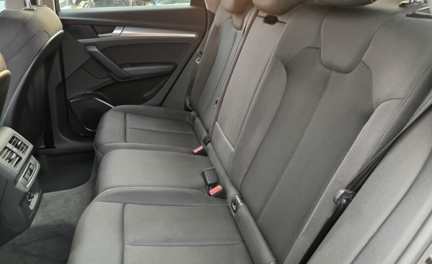 Audi Q5 40 TDI quattro S tronic Business Sport