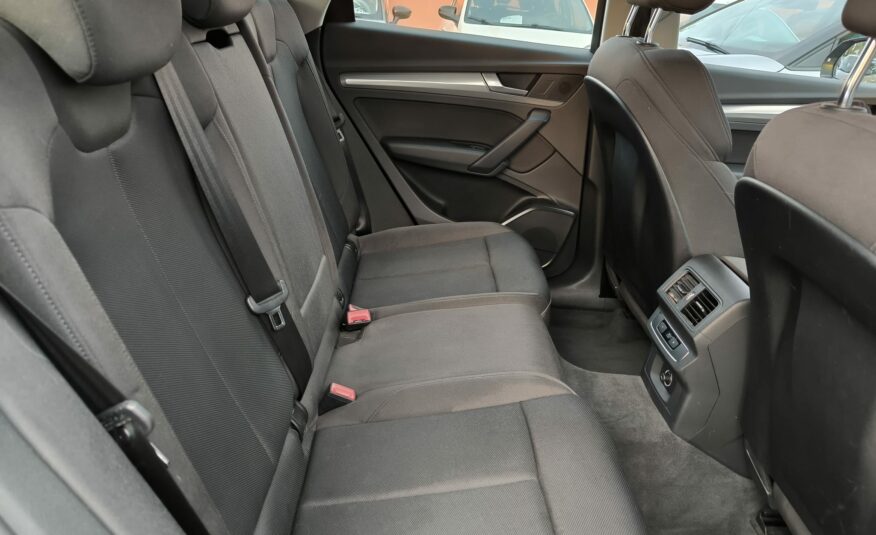 Audi Q5 40 TDI quattro S tronic Business Sport