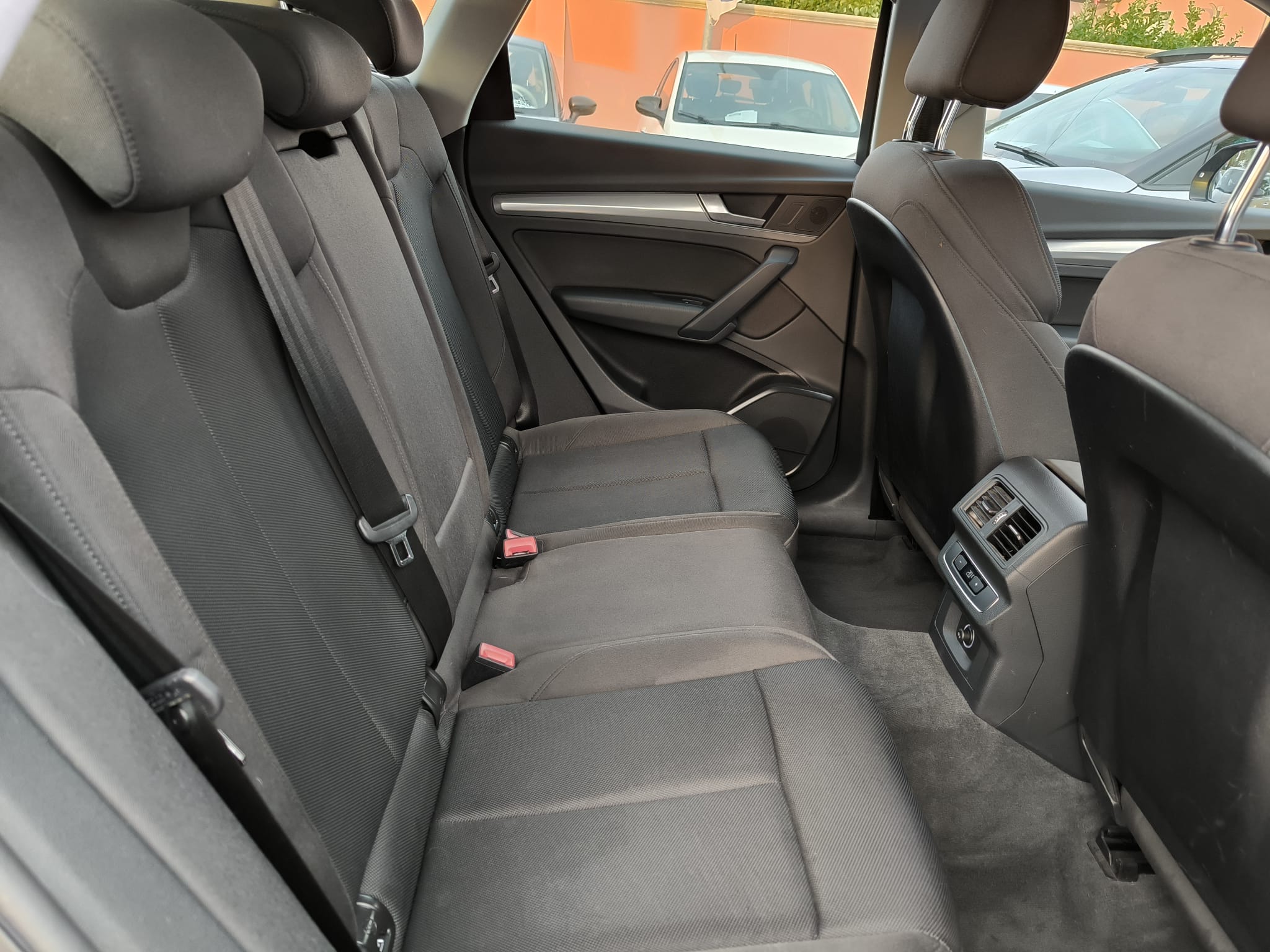 Audi Q5 40 TDI quattro S tronic Business Sport