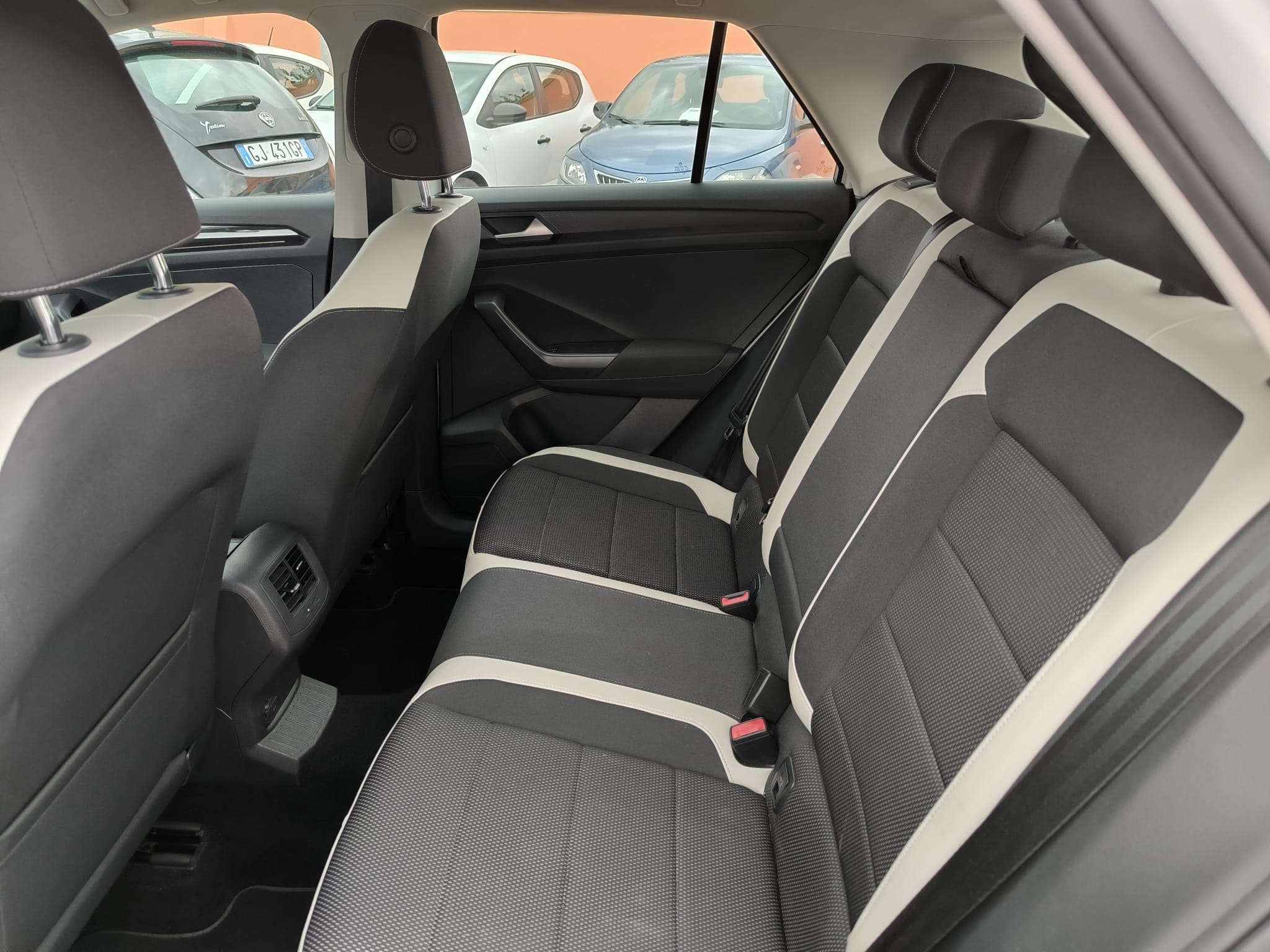 Volkswagen T-Roc 1.6 TDI SCR Advanced BlueMotion Technology