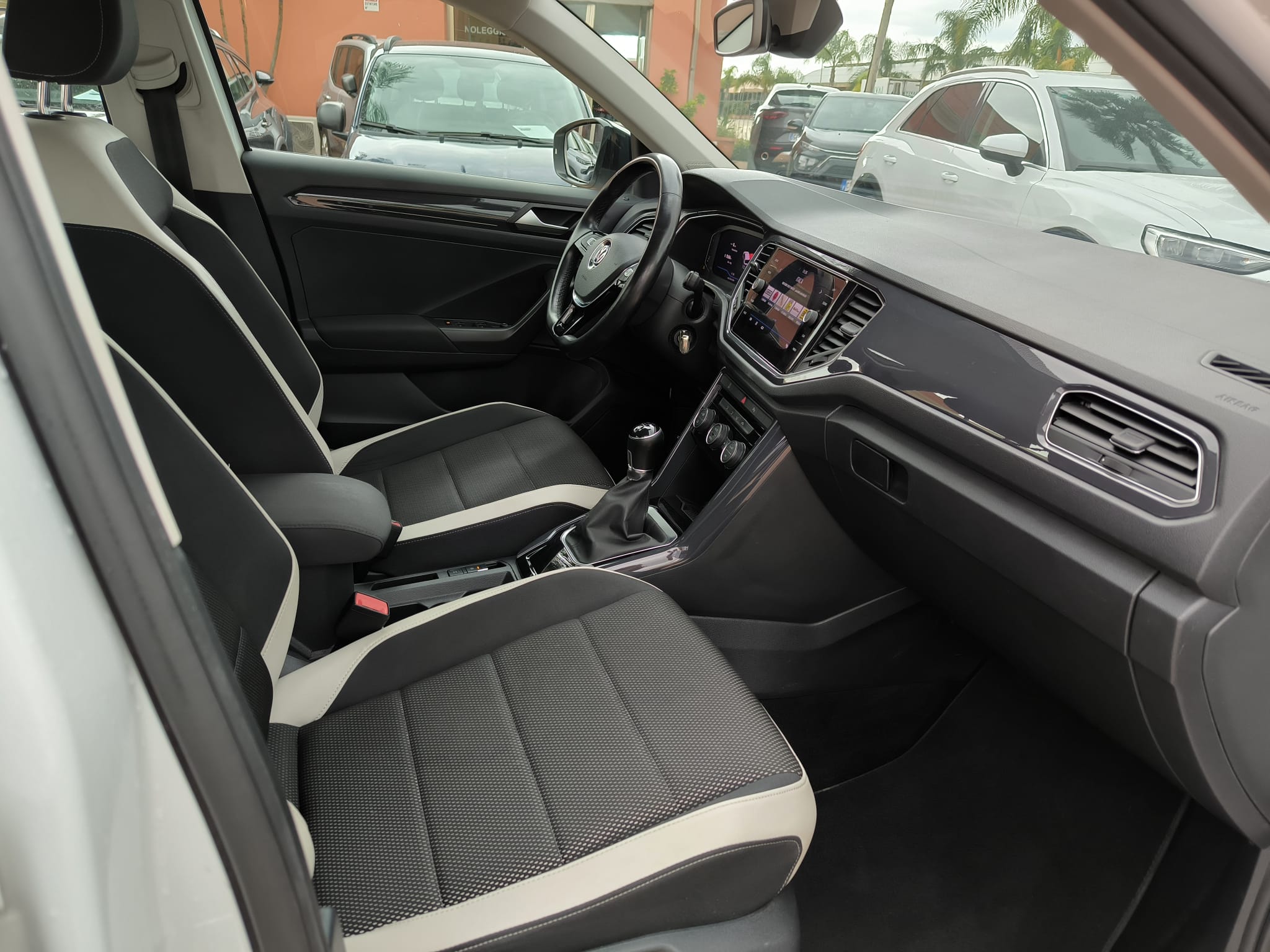 Volkswagen T-Roc 1.6 TDI SCR Advanced BlueMotion Technology